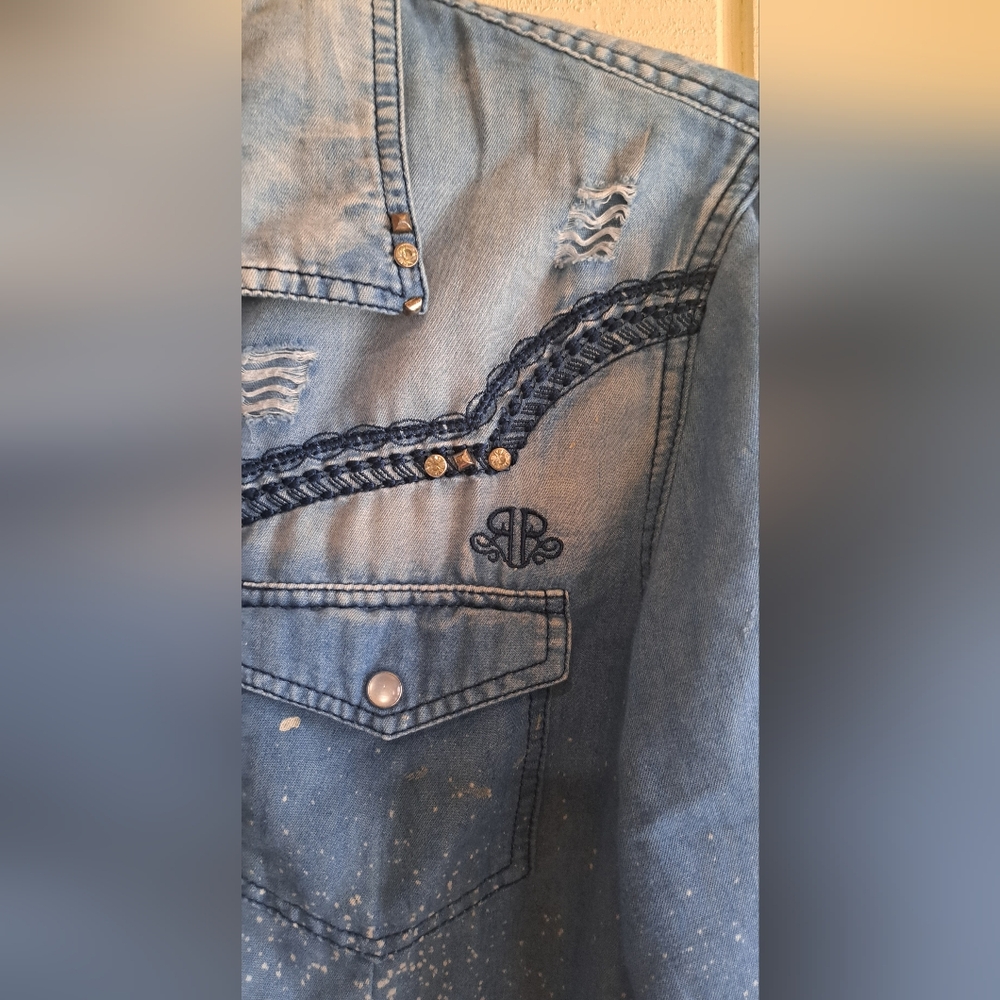 ROAR Distressed Western Cowgirl Blue Embroidered Rhinestone Shirt "Read" XL - Picture 5 of 15
